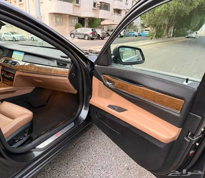للبيع BMW 740 Li 2012 فل الفل اقتصادي نظيف جدا 8