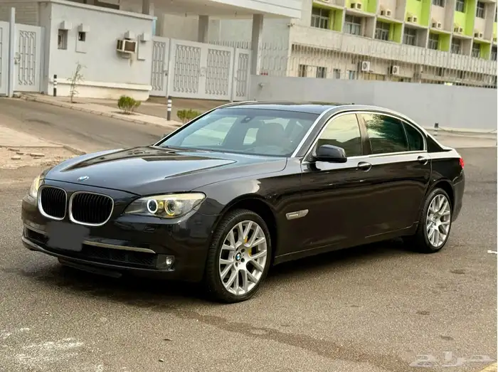 للبيع BMW 740 Li 2012 فل الفل اقتصادي نظيف جدا 5