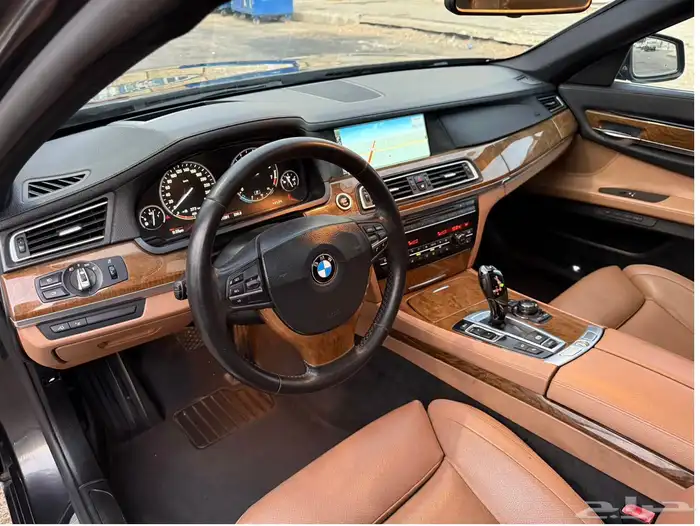 للبيع BMW 740 Li 2012 فل الفل اقتصادي نظيف جدا 14