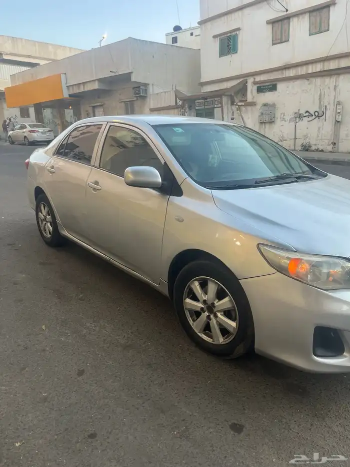 كرولا 2012 قير عادي مرشوش كامل 4