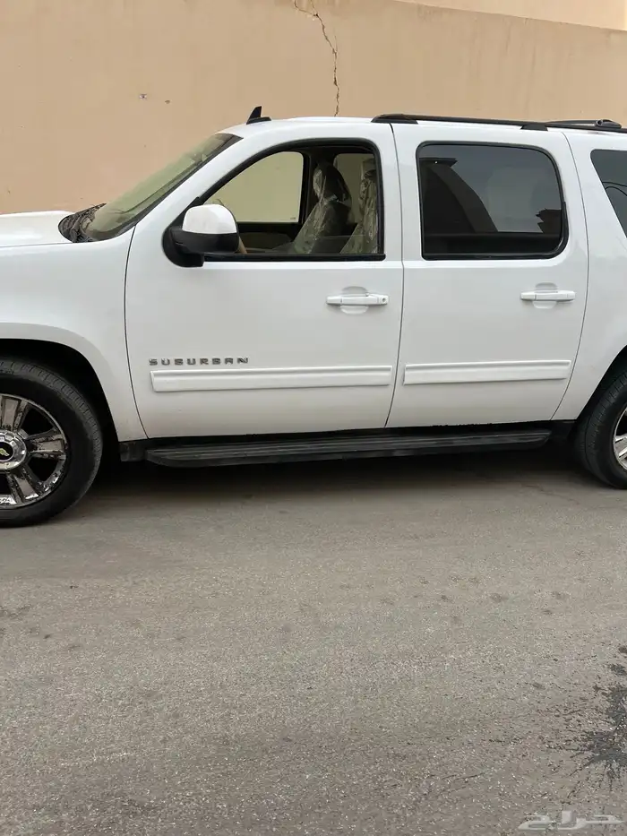 للبيع تاهو شيفروليه 2011 3