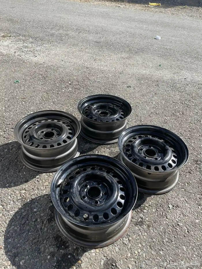 اربع جنوط دمعه تركب للهايلوكس من 88 الى 2005 2