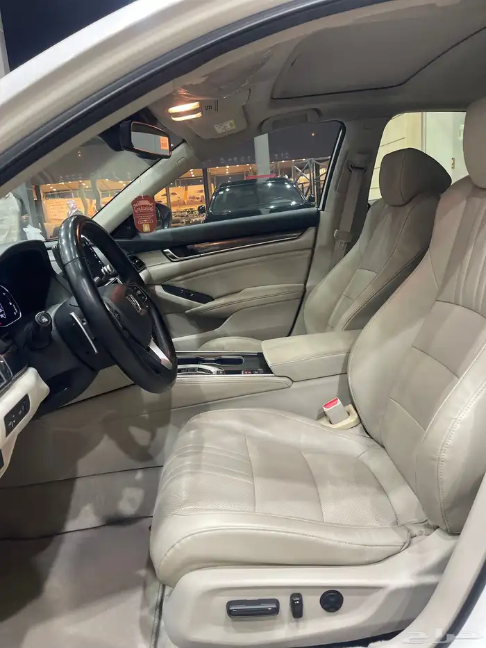 هوندا اكورد فل كامل موديل 2018 8