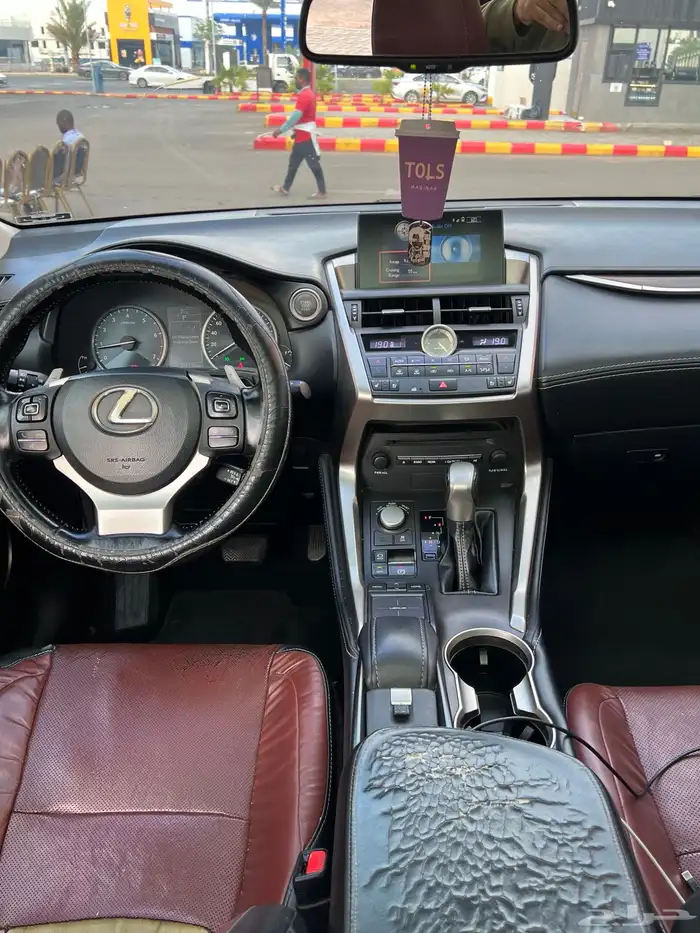 لكزس Nx200 7