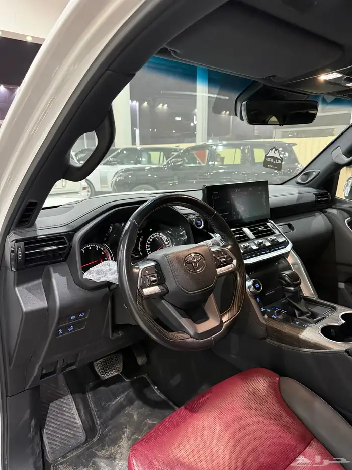 تويوتا لاندكروزر فكسار 2023 عداد 64 الف فقط وكالة 26