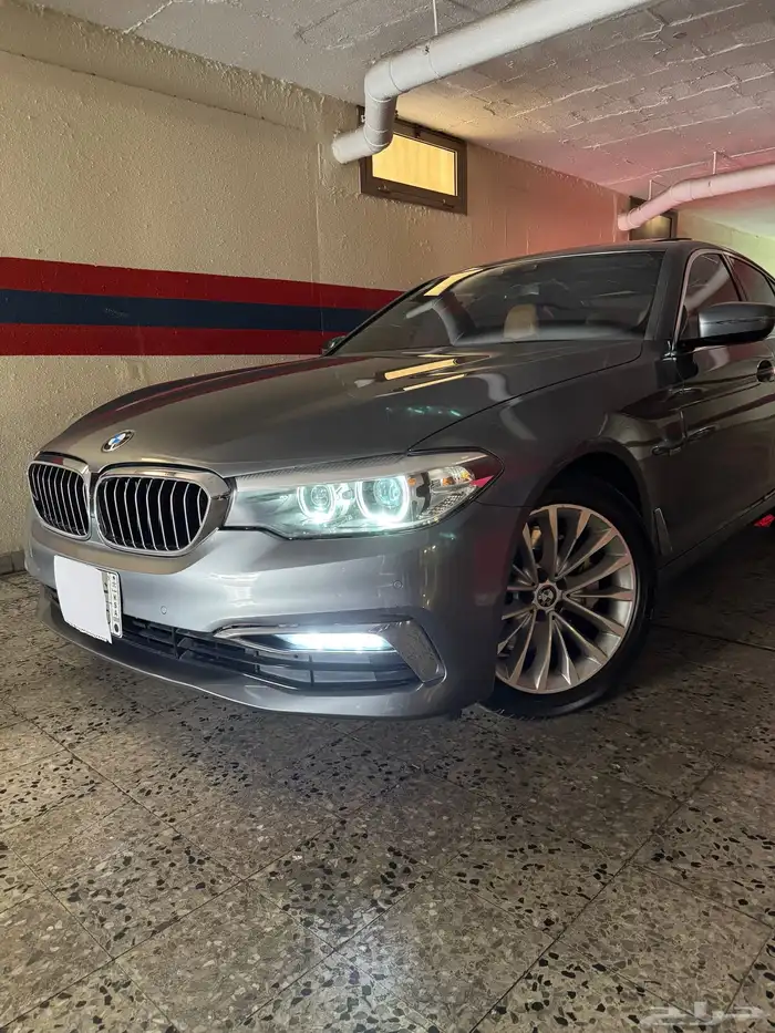 بي ام 530 فل 2017 ماشي 126 الف كيلو قمه في النظافه 25