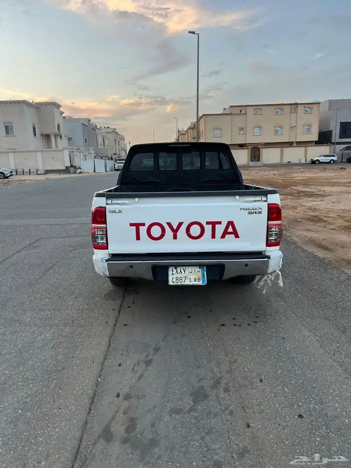 هايلوكس للبيع 2015 4