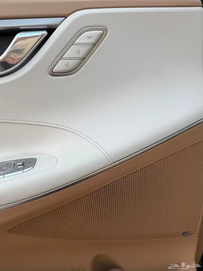 ازيرا 2022 -كالجرافي 6سلندر اعلا مواصفات بحالة الوكاله للبيع 23