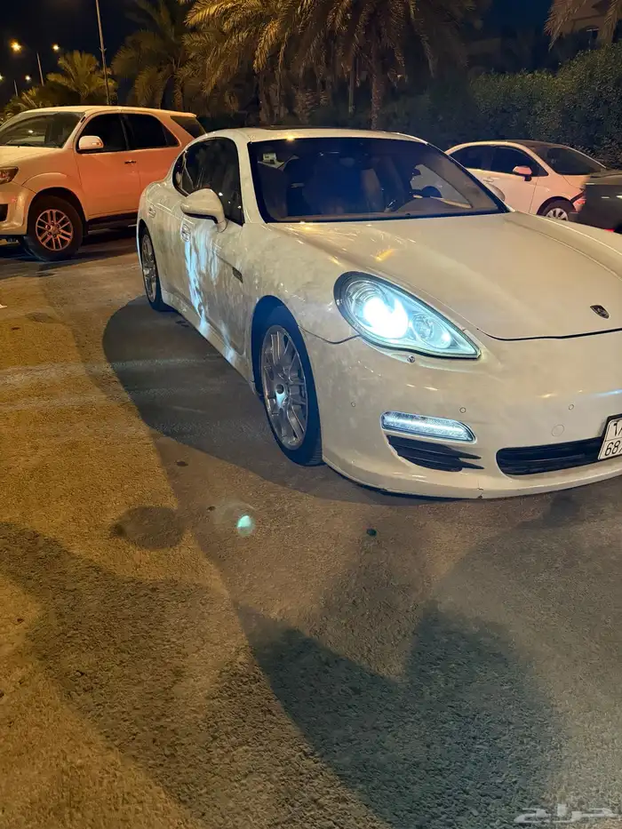 بورش باناميرا 2013 مستعملة للبيع 10