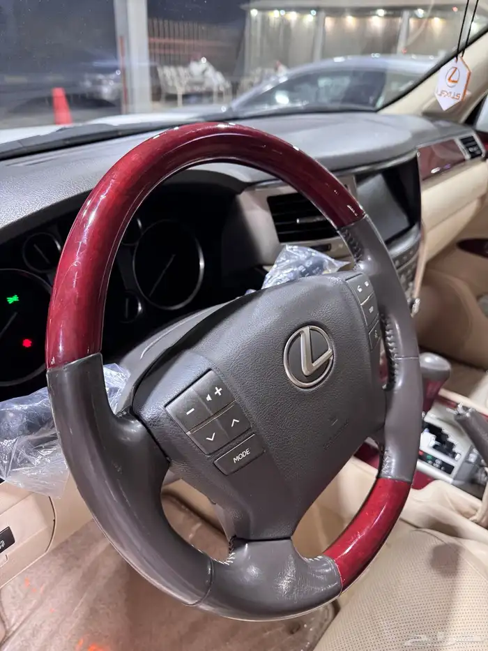 لكزس 2015 ED شرط الفحص ((تم البيع))..((تم البيع)) 14