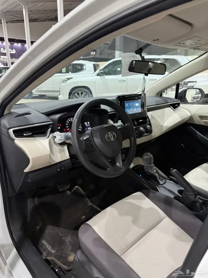 تويوتا كورولا 2024 XLE عداد 38 الف وكالة 20