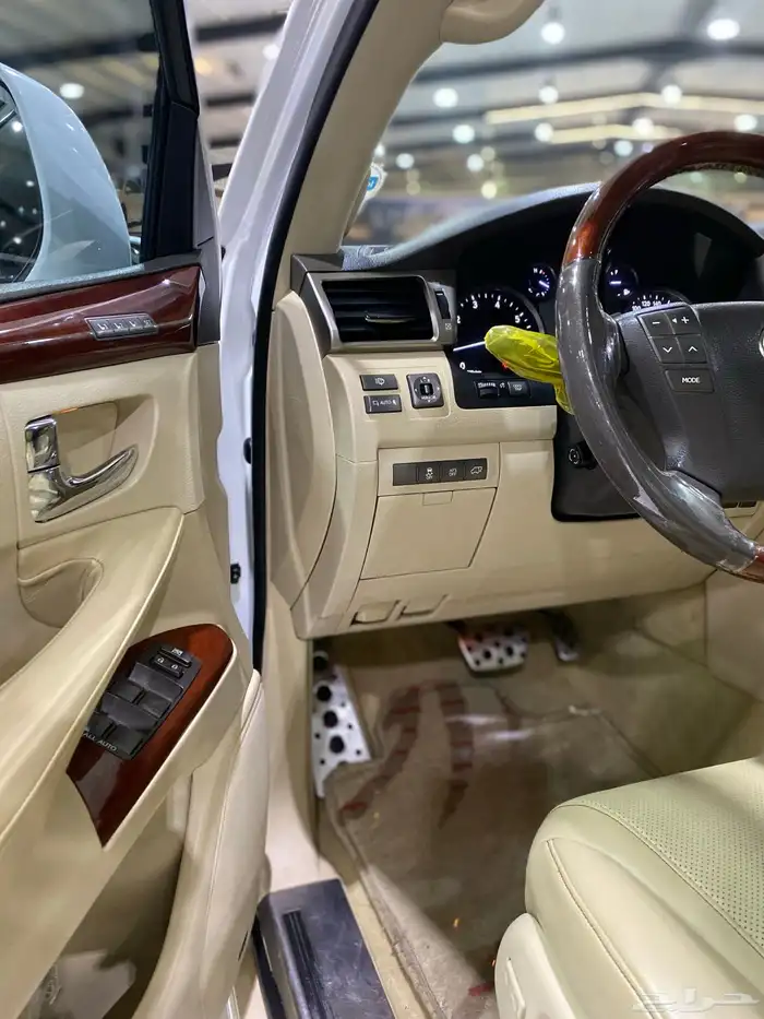 جيب لكزس 2014 فل كامل LX570 13