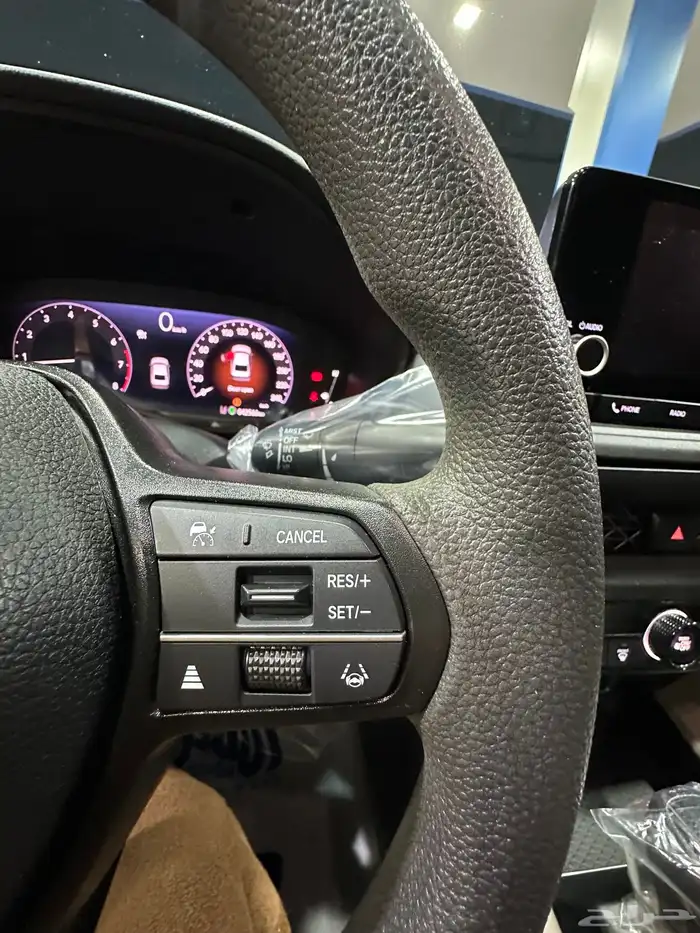 هوندا اكورد 2023 فضي المالك الاول عداد 42فقط تشييكات وكاله 27