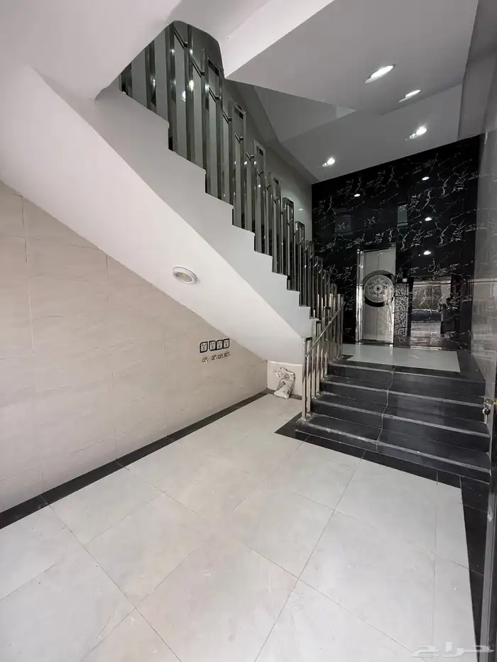 للبيع شقق ارضيه ببايكة سيارة وشقق علويه بملحق ابها ح الزهور 20