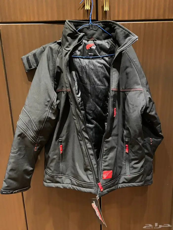 للبيع جاكيت جكيت ارامكو ريد وينق جديد 0