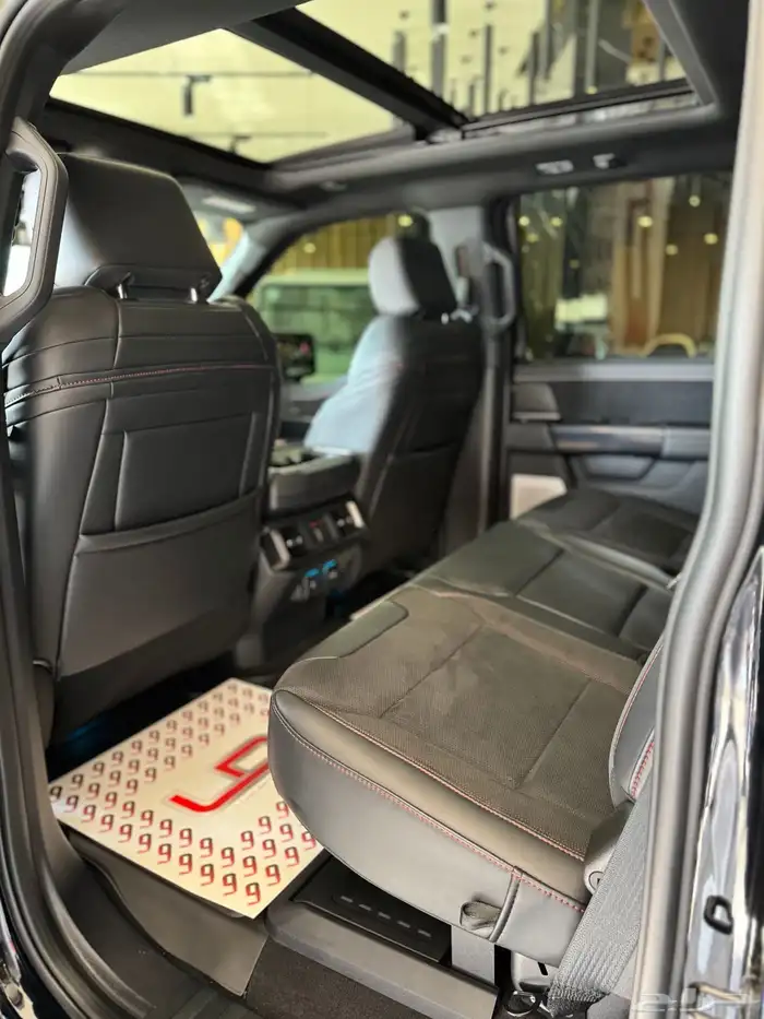 رابتر ار - Ford Raptor R V8 700hp 2025 10