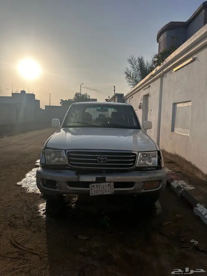 جيب لاند كروزر 4