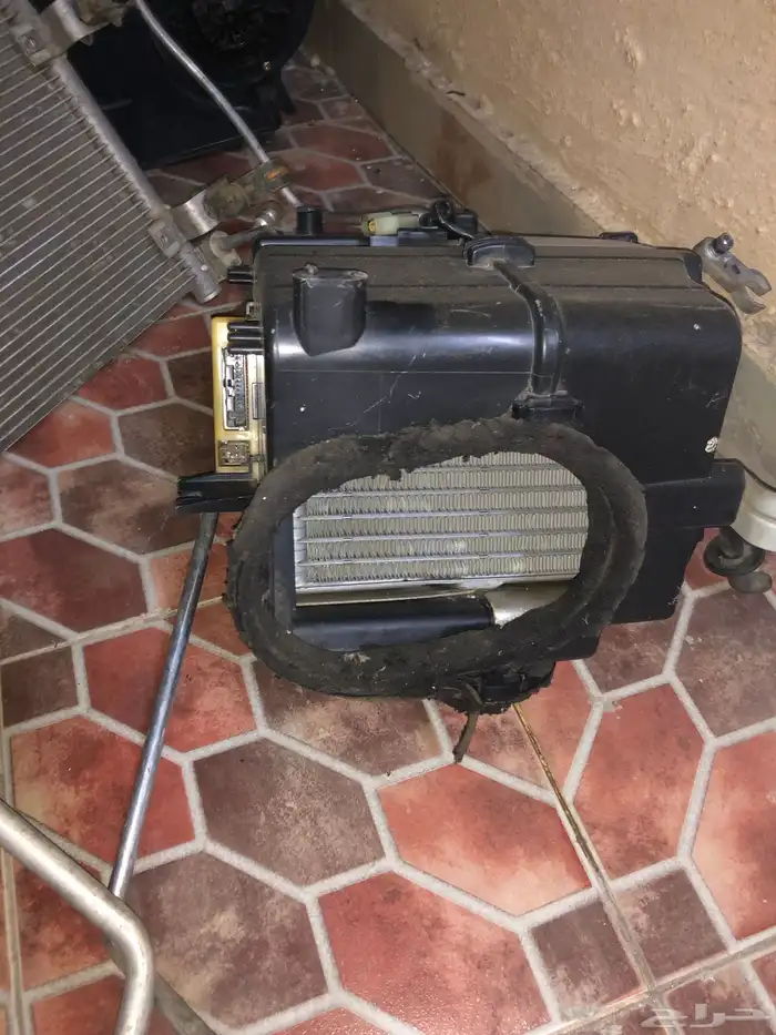 اغراض مكيف دباب سزوكي 2005 3