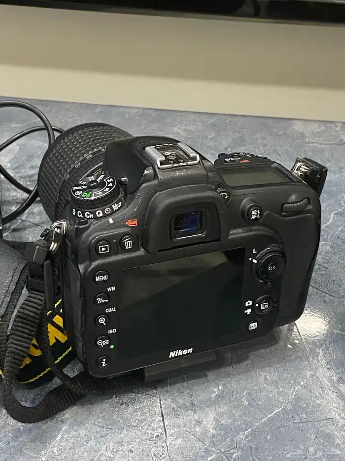 للبيع كاميرا نيكون الاحترافية d7100 3