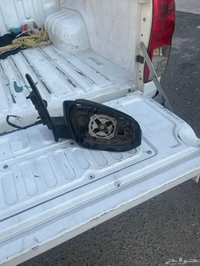 مراية هايلوكس دبل يمين وكالة بدون غطا و قزازه 1