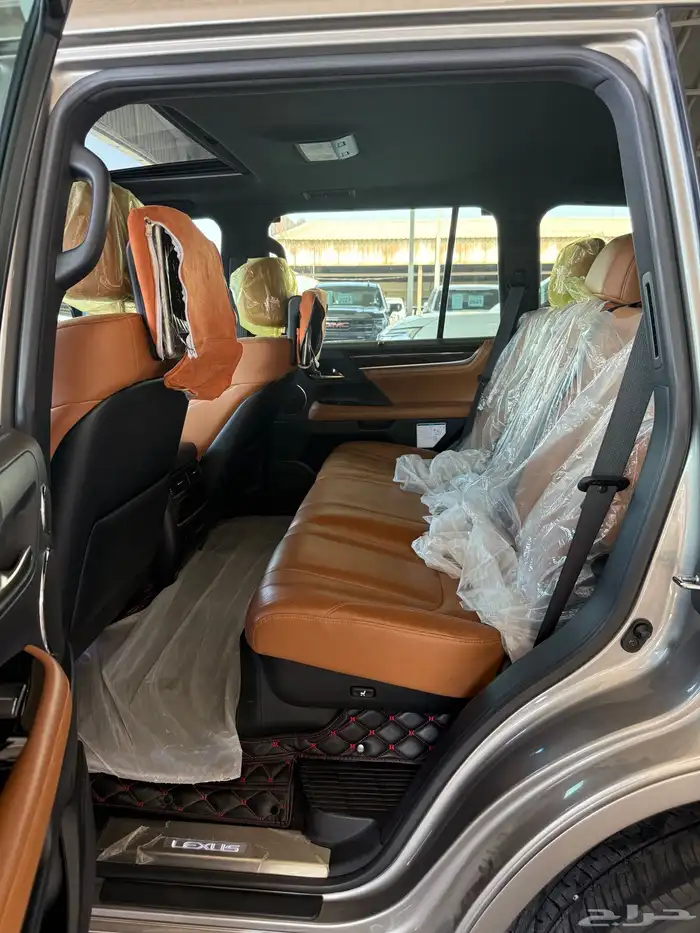 لكزس LX570 سعودي موديل 2021 12