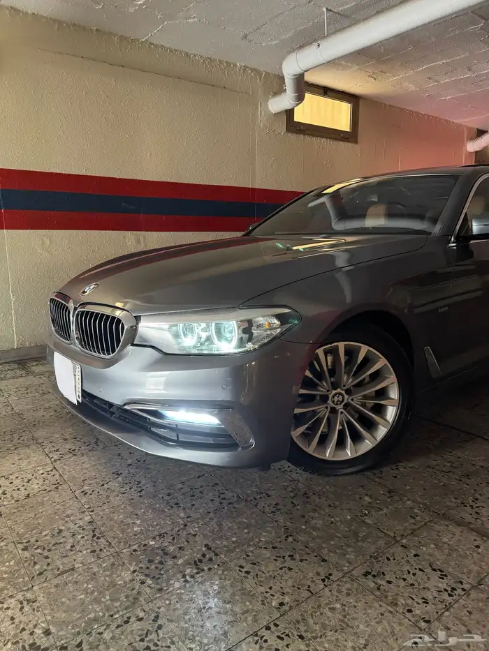 بي ام 530 فل 2017 ماشي 126 الف كيلو قمه في النظافه 27