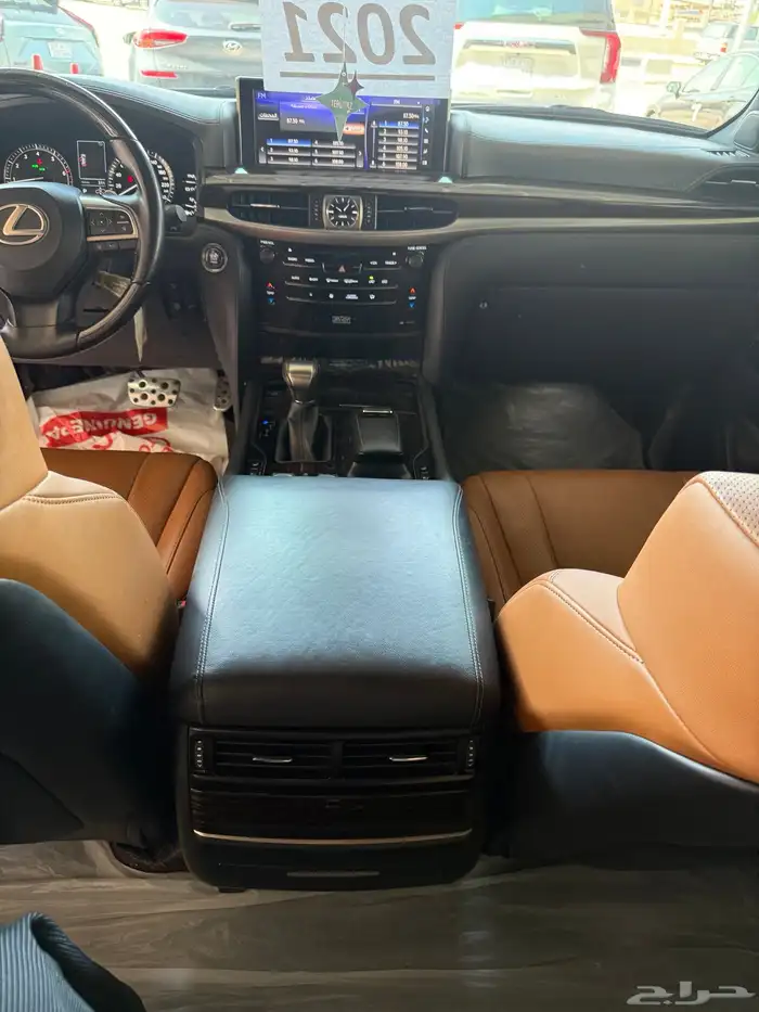 لكزس LX570 سعودي موديل 2021 19