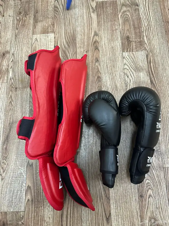قفازات الملاكمة مع باندج وواقي ساق كيك بوكسينغ 3