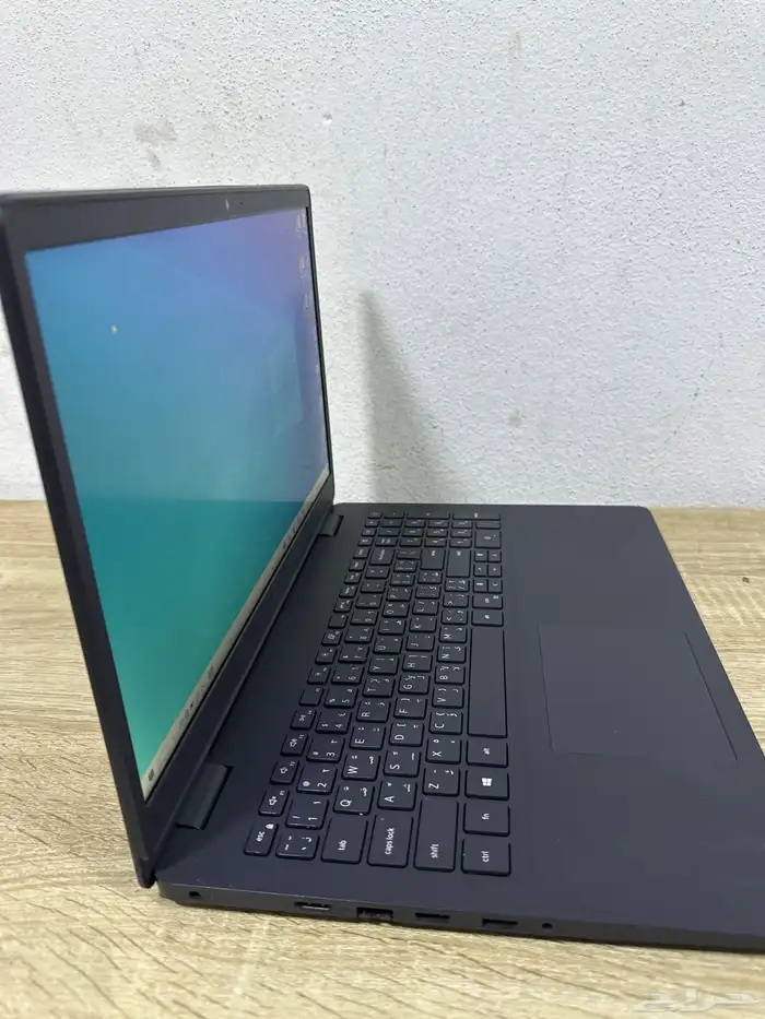 لابتوب DELL نظيف جدا 750  فقط 5
