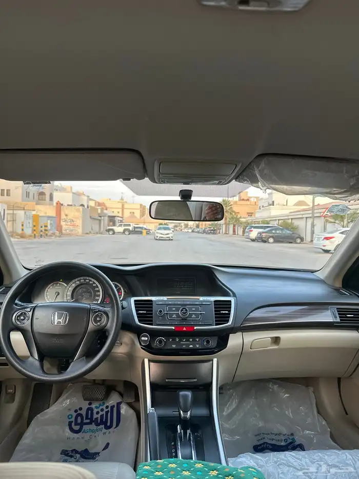 للبيع هوندا اكورد 2017 ستاندر اسود 21