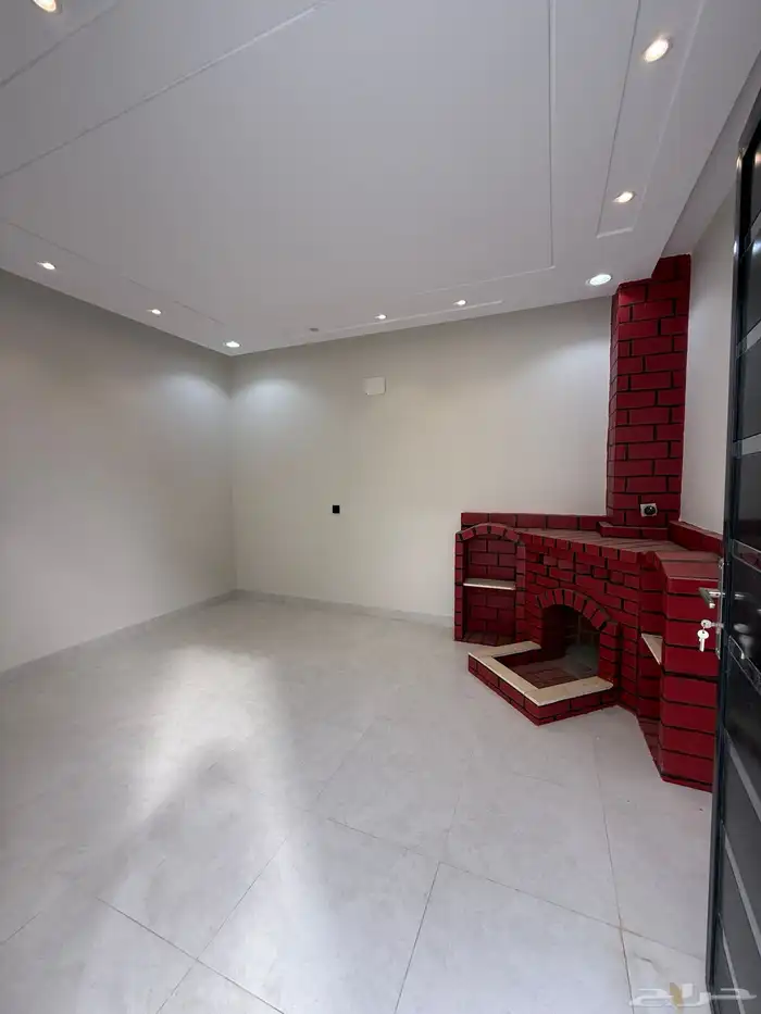 للبيع شقق ارضيه ببايكة سيارة وشقق علويه بملحق ابها ح الزهور 37