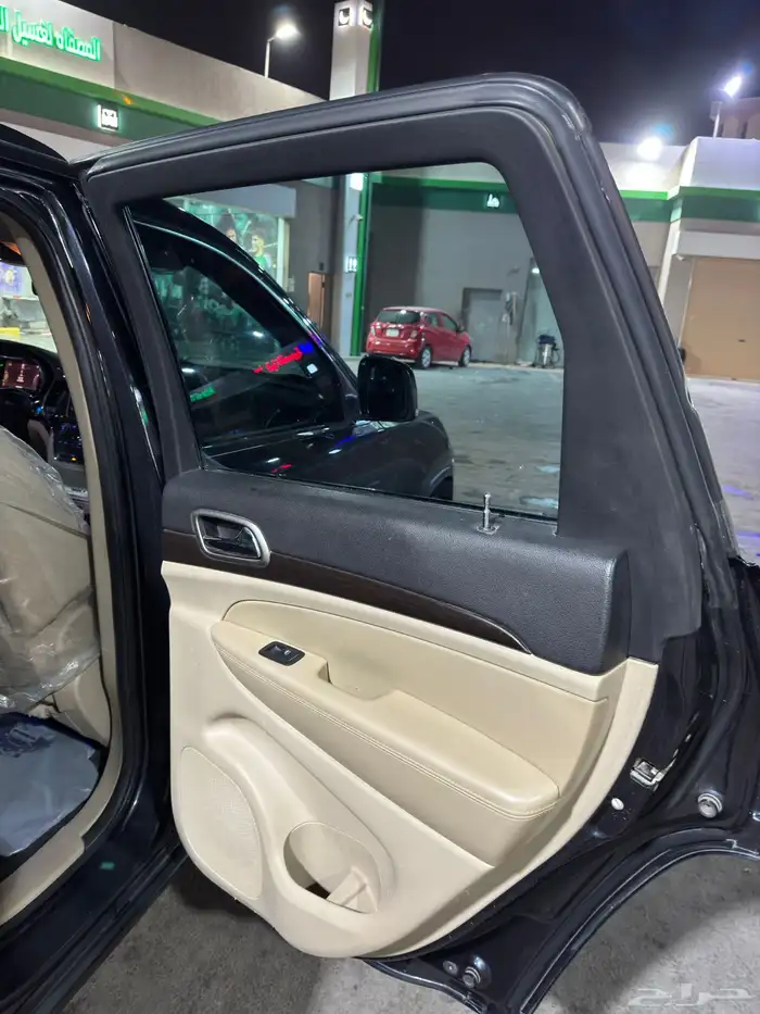 جيب جراند شيروكي 2014 6 سلندر 19