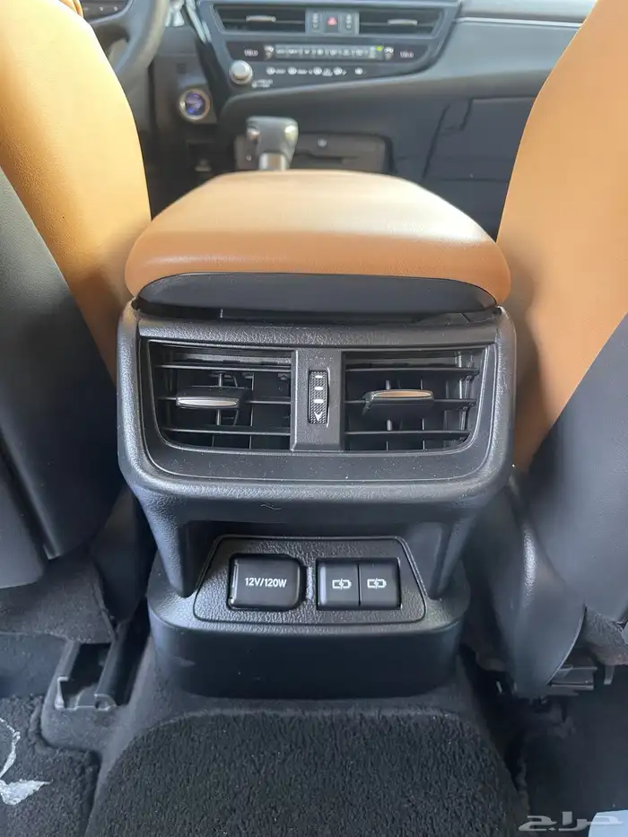 لكزس-ES300h-2022(ممشي68الف) 22