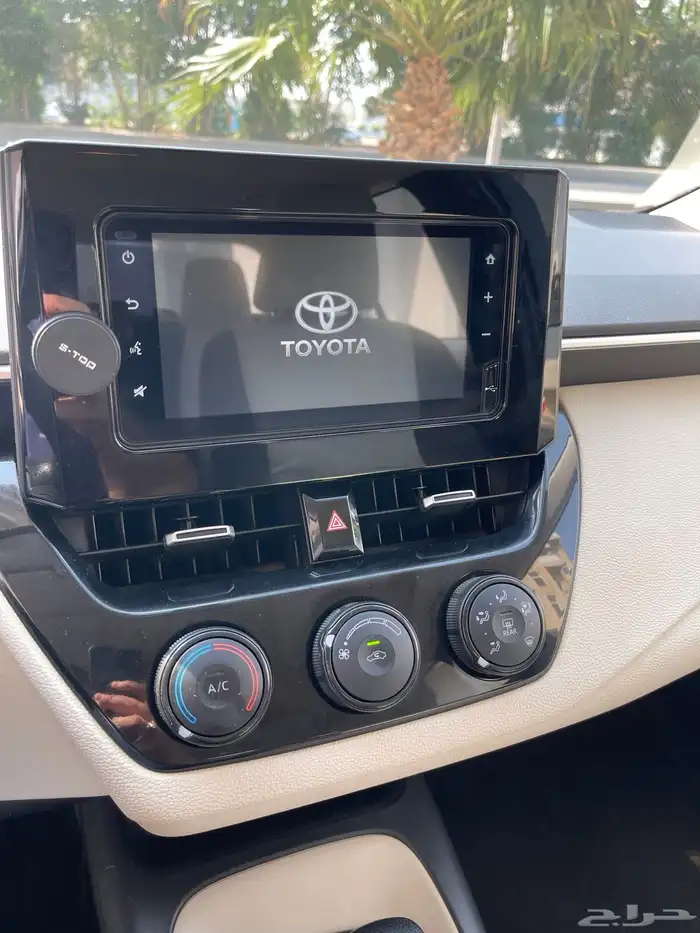 تويوتا كورولا XLI 2.0 2022 مكينة كبيرالسعر 56000الف 14