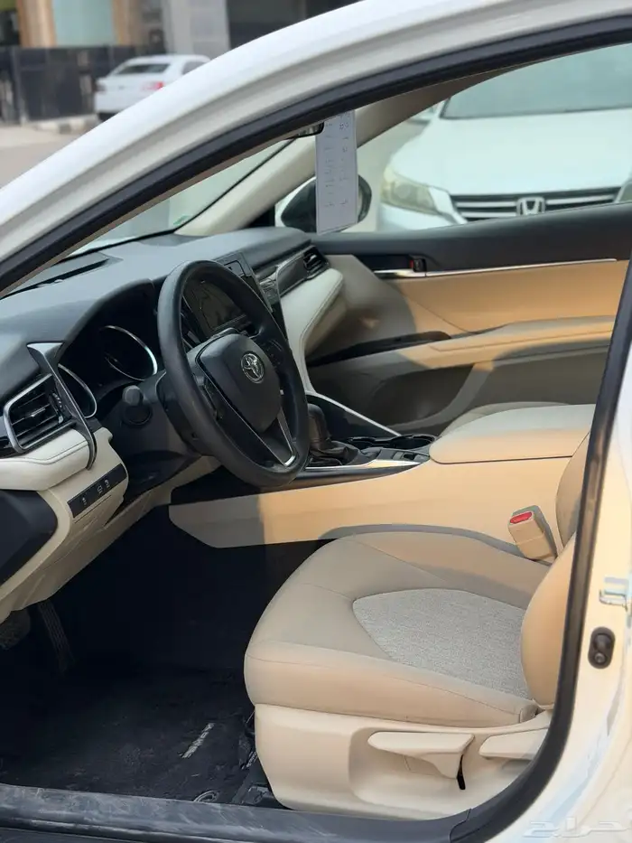 كامري استاندر ممشى 10 الاف فقط 9