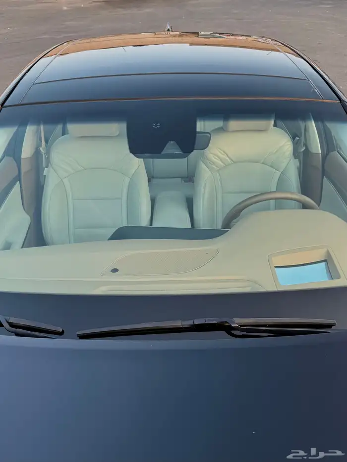 ازيرا 2022 -كالجرافي 6سلندر اعلا مواصفات بحالة الوكاله للبيع 10