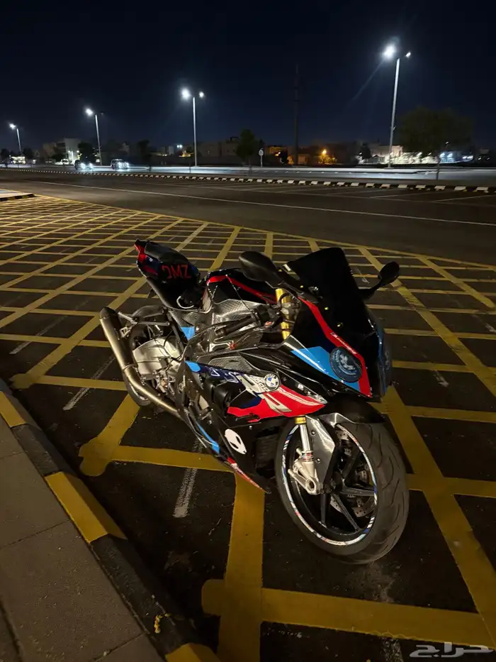 دباب بي ام 4