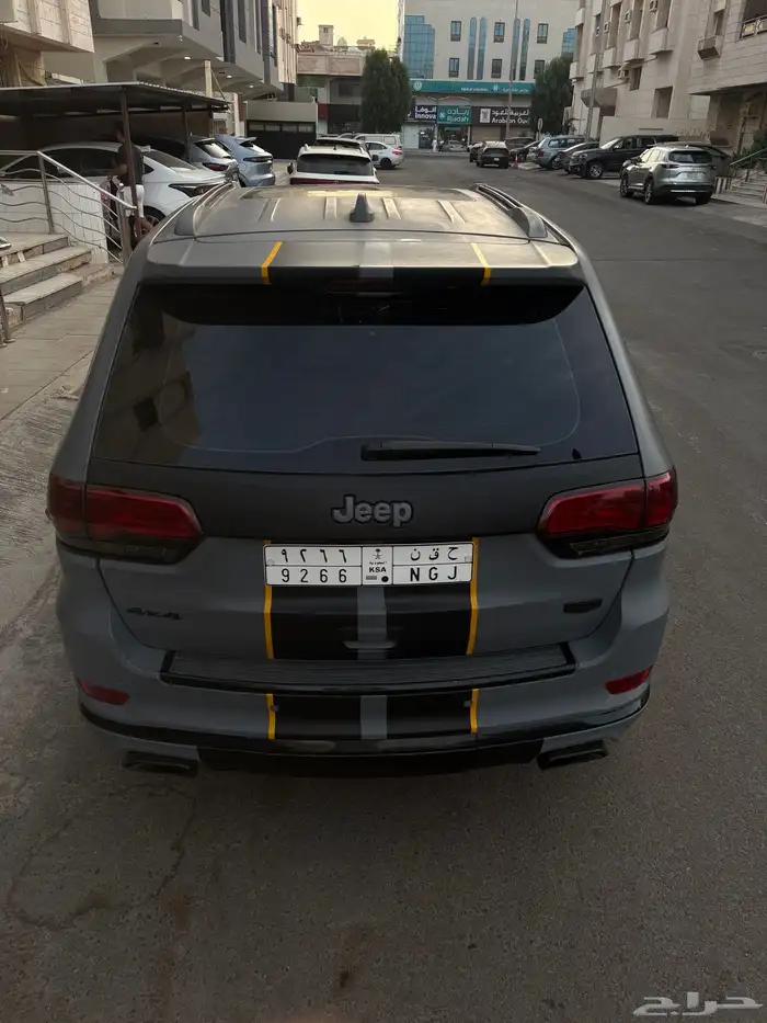 جيب شروكي ساميت 2015 معدل 8