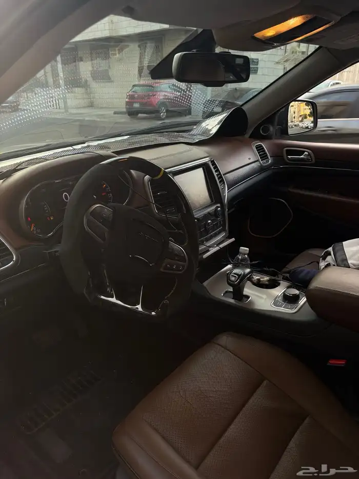 جيب شروكي ساميت 2015 معدل 16