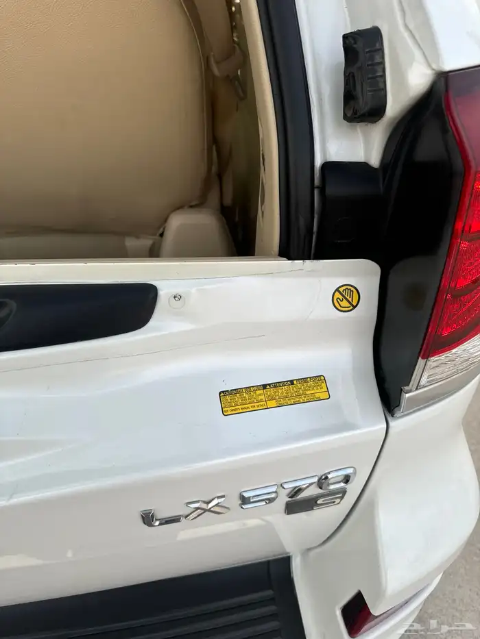 لكزس 570 LX فل كامل 15
