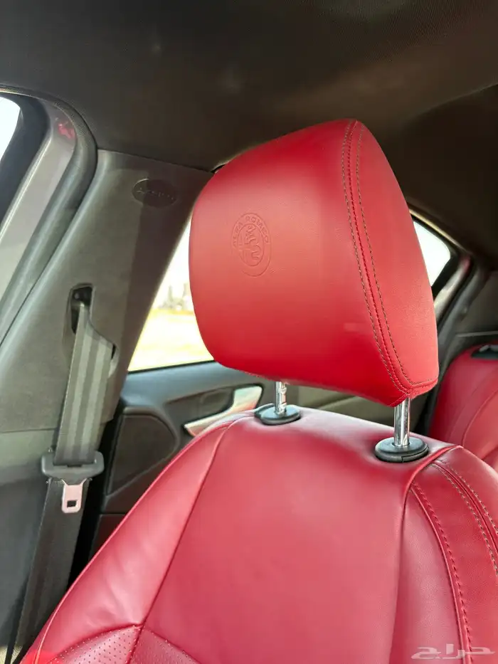 الفاروميو جوليتا 13