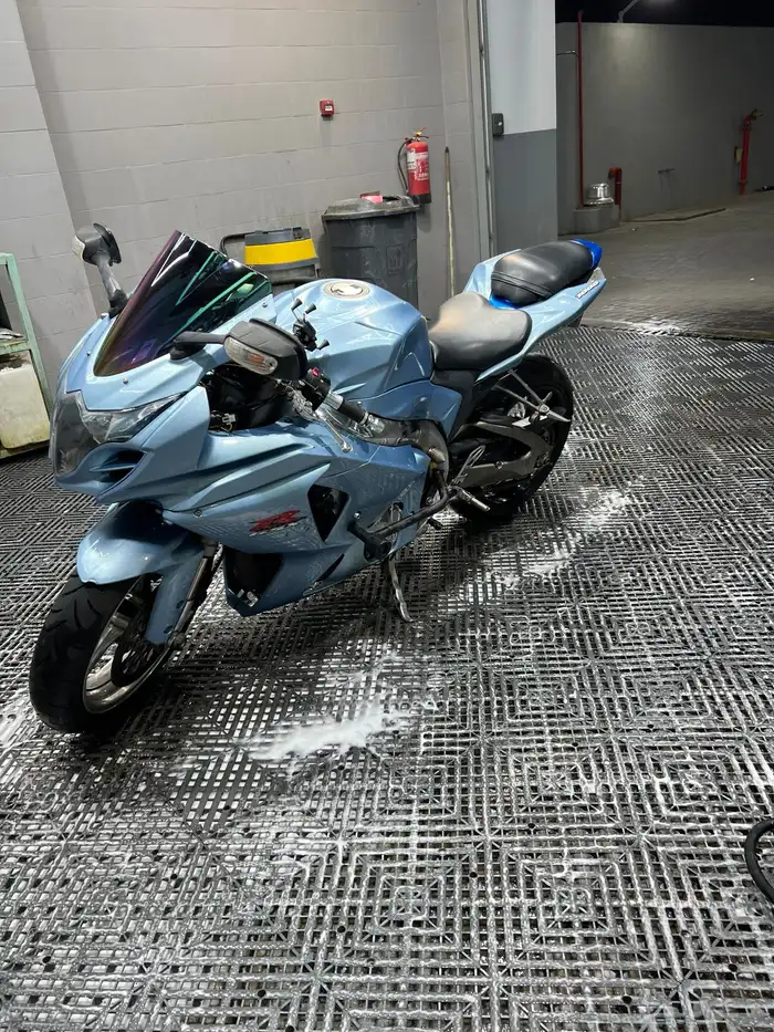 دباب ريس سزوكي مقاس 1000 1