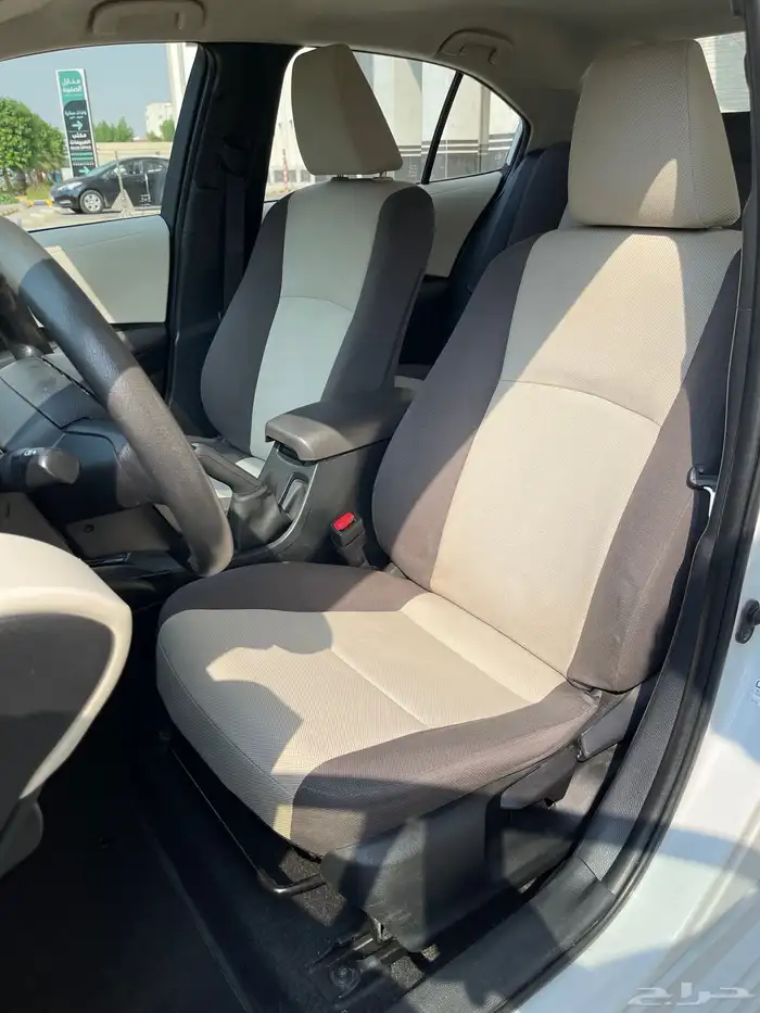 تويوتا كورولا XLI 2.0 2022 مكينة كبيرالسعر 56000الف 44