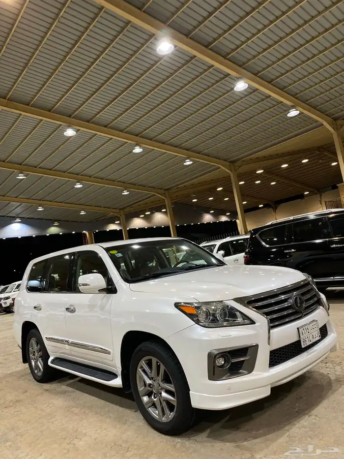 للبيع لكزس LX570 اسبورت 2014 فل كامل عبداللطيف عداد 89 الف 6