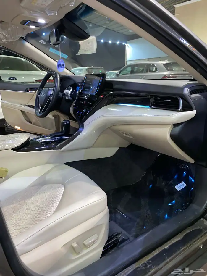 للبيع كامري 2022 قراند 6 سلندر بنزين عبداللطيف عداد 56 الف 11