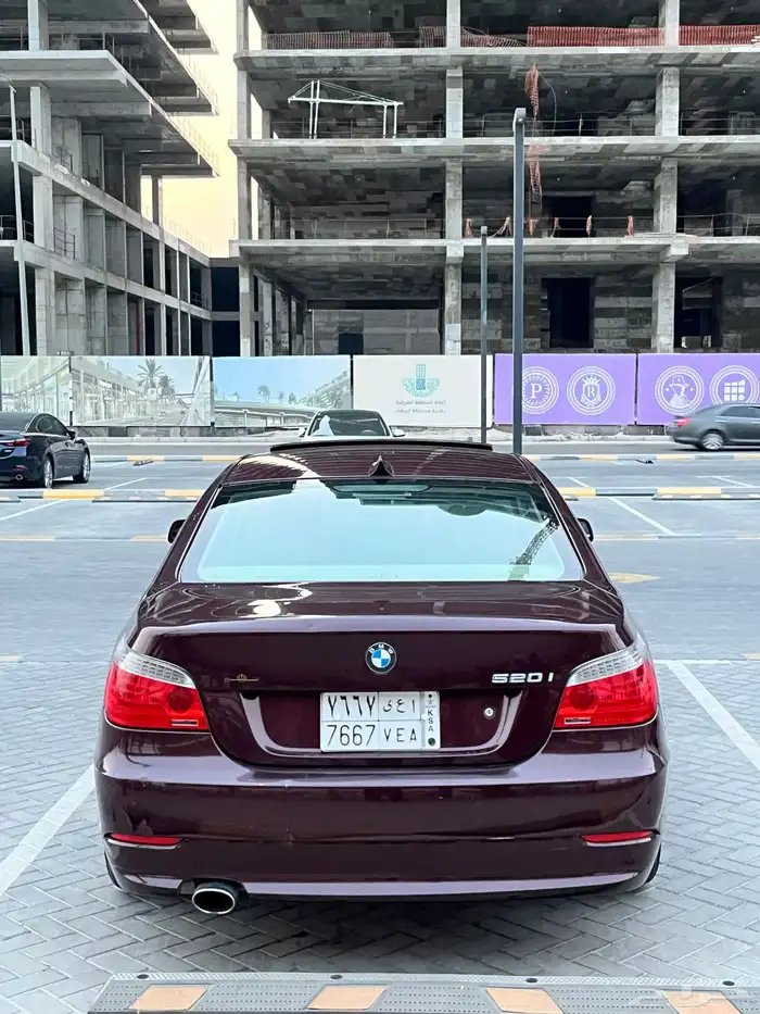 بي إم دبليو 520 li 7
