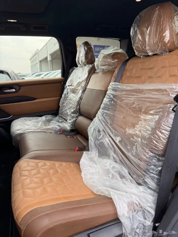 للبيع نيسان باترول بلاتينيوم 2025 - فل كامل - تيربو خليجي 9