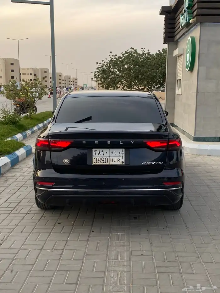 جلي امجراند 2023السياره فيه صدمات خفيفه قير مكينه ارباق شرط 1