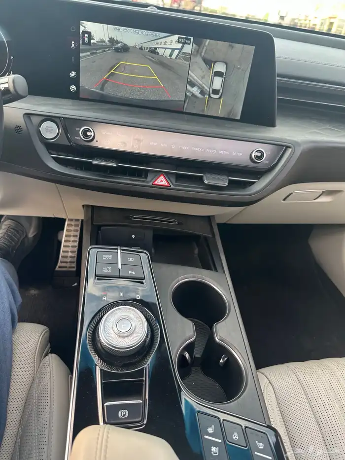 كيا كي 8 فل كامل 2022 بنزين 18