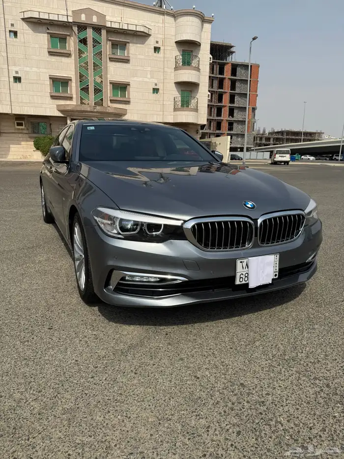 بي ام 530 فل 2017 ماشي 126 الف كيلو قمه في النظافه 8